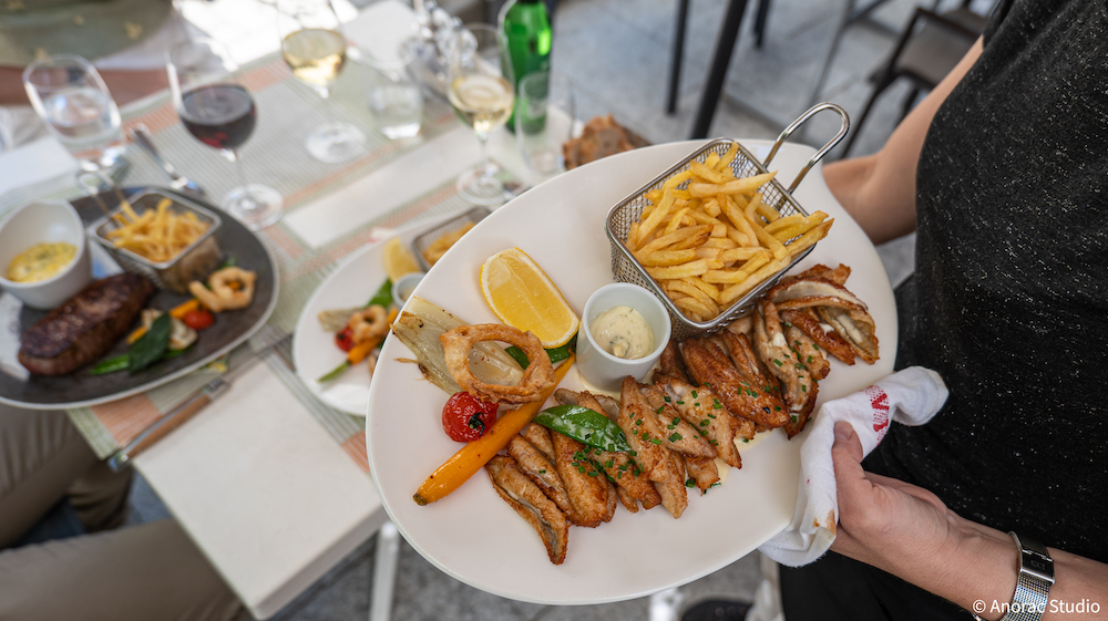 Une assiette de saison servie au Café du Raisin